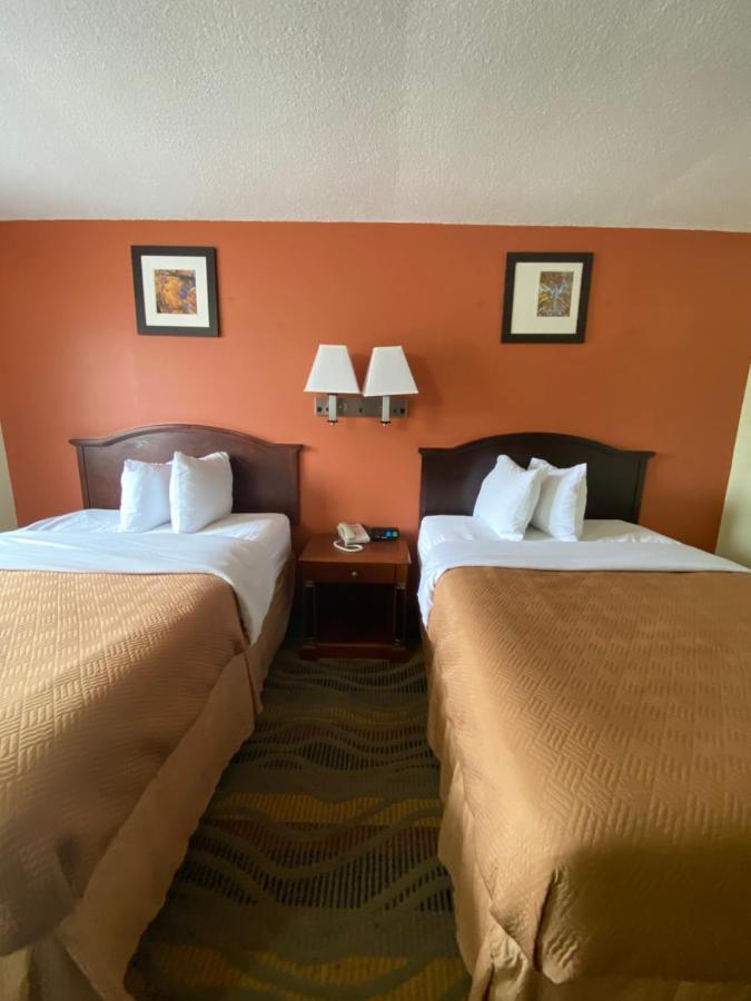 Travelodge By Wyndham La Porte/Michigan City Area Exteriör bild