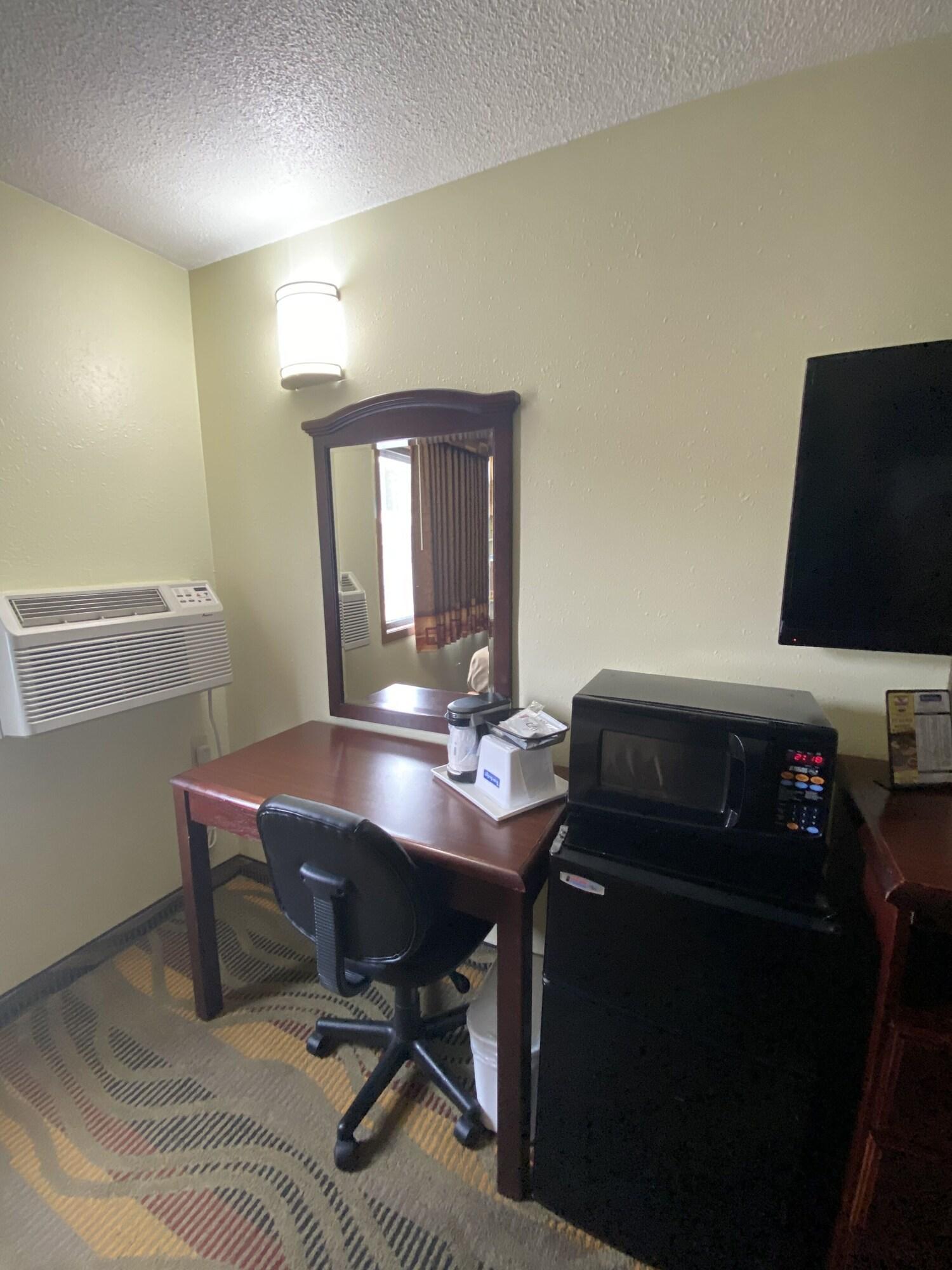 Travelodge By Wyndham La Porte/Michigan City Area Exteriör bild