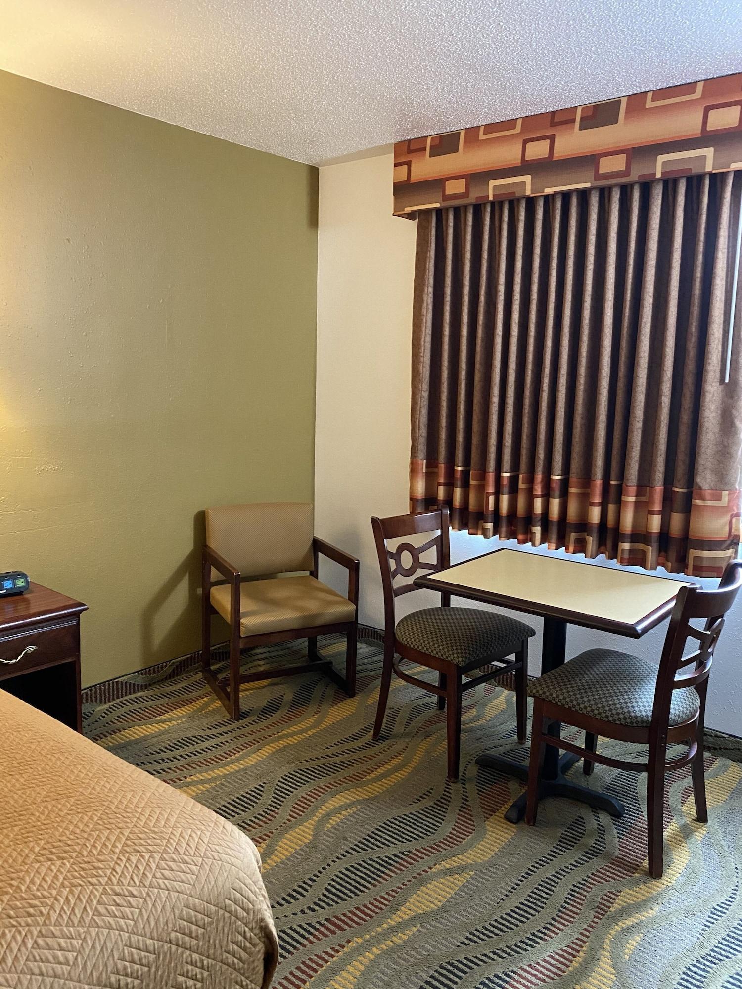 Travelodge By Wyndham La Porte/Michigan City Area Exteriör bild