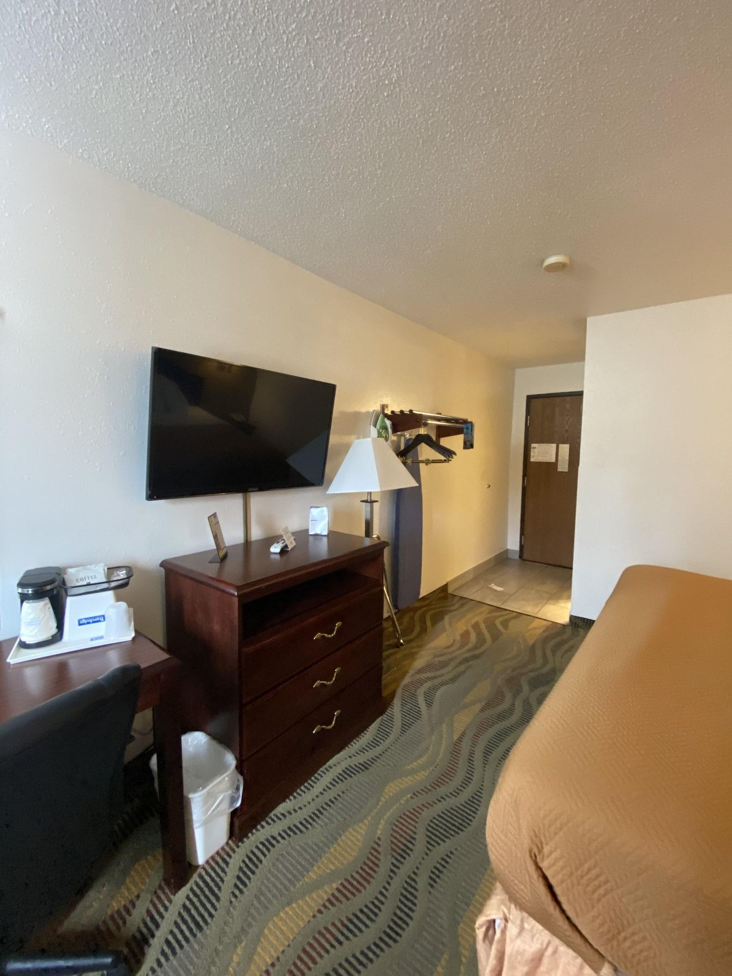 Travelodge By Wyndham La Porte/Michigan City Area Exteriör bild