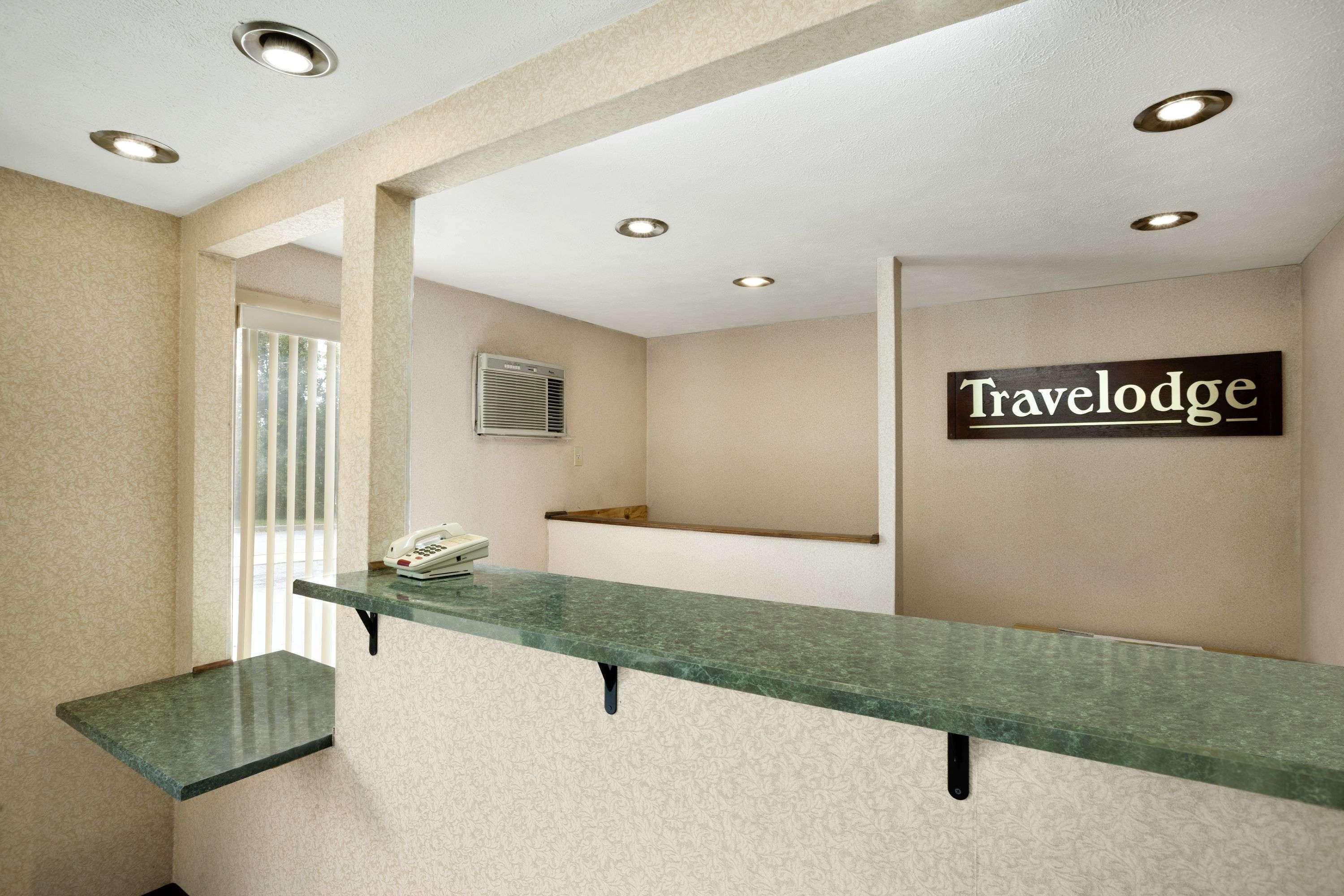 Travelodge By Wyndham La Porte/Michigan City Area Exteriör bild